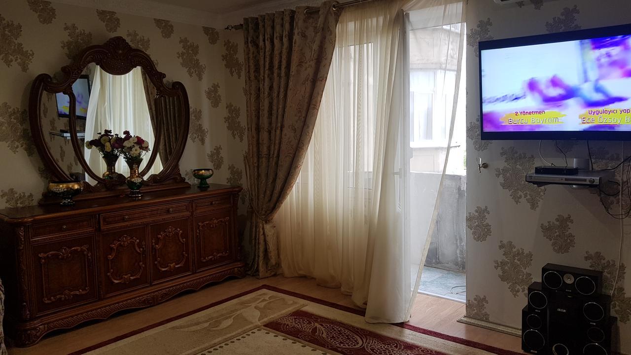 Люкс Апартаменты Центр Sukhumi Ngoại thất bức ảnh